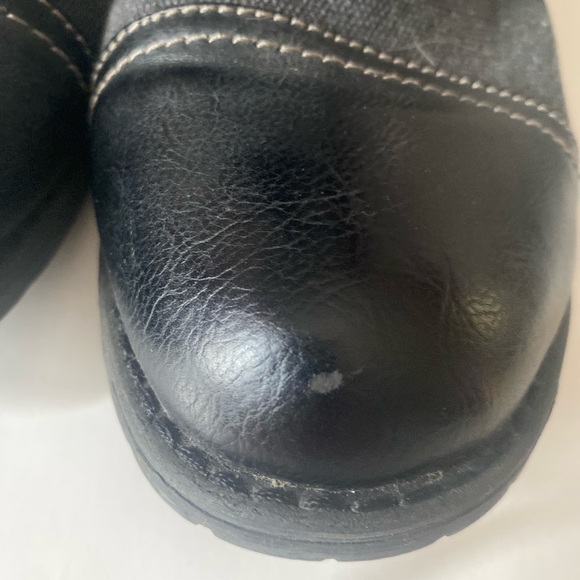 Boots - Picture 11 of 15